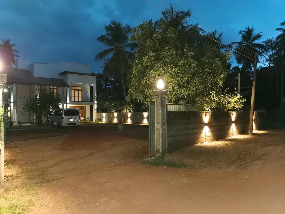 Ruwinsons Canal Garden Anuradhapura Eksteriør bilde