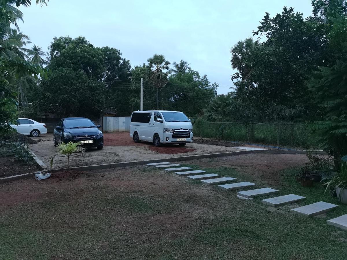Ruwinsons Canal Garden Anuradhapura Eksteriør bilde